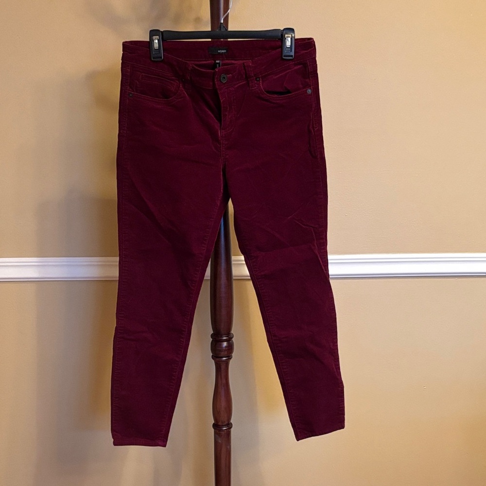 Women's Burgundy Cropped Pants